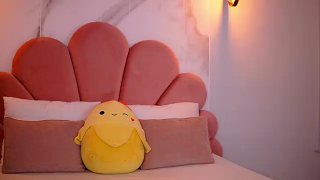 Scarlett Veyra online show from 19, 12, 2025