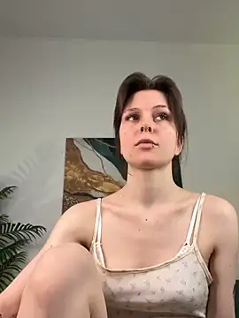 Snapshot of Shy_Vivi chatting on 19, 2, 2026 Shy Vivi online show from 19, 2, 2026