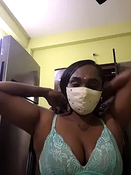 Snapshot of Dharshini98 chatting on 11, 2, 2026 Dharshini98 online show from 11, 2, 2026