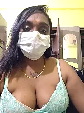 Snapshot of Dharshini98 chatting on 18, 2, 2026 Dharshini98 online show from 18, 2, 2026