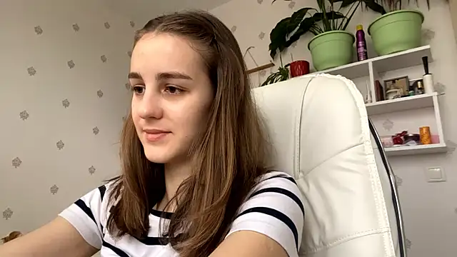 Snapshot of SweetieKatie chatting on 1, 12, 2025 SweetieKatie online show from 1, 12, 2025