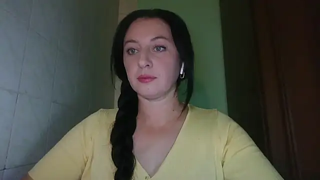 Snapshot of MelinaAx chatting on 18, 11, 2025 MelinaAx online show from 18, 11, 2025