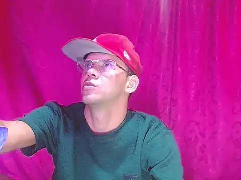 Snapshot of FANTASYBOYS11 chatting on 17, 1, 2026 FANTASYBOYS11 online show from 17, 1, 2026