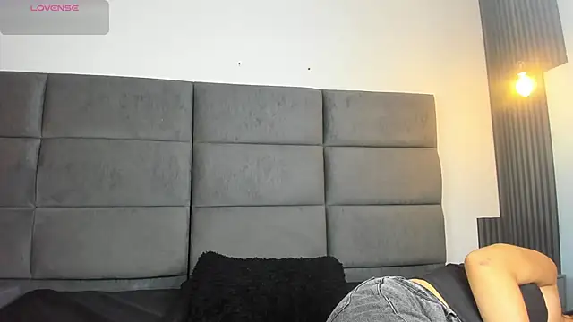 Tefanny hot online show from 18, 12, 2025