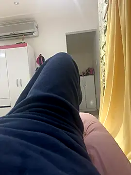 Snapshot of olicaroo chatting on 26, 11, 2025 olicaroo online show from 26, 11, 2025