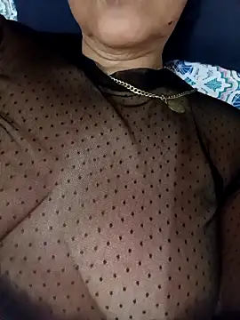 Kasandraloves online show from 3, 12, 2025