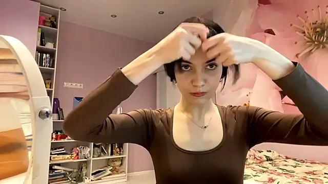 ShellyBedor online show from 13, 11, 2025