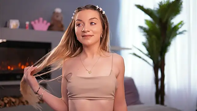 Snapshot of SkyEyesLuna chatting on 5, 2, 2026 SkyEyesLuna online show from 5, 2, 2026