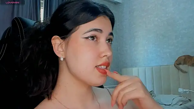 Snapshot of Diara_1an chatting on 13, 5, 2026 Diara 1an online show from 13, 5, 2026