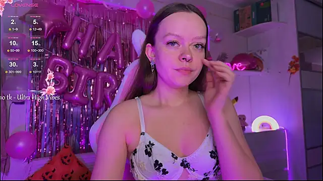 CheekySashaCharm online show from 14, 12, 2025