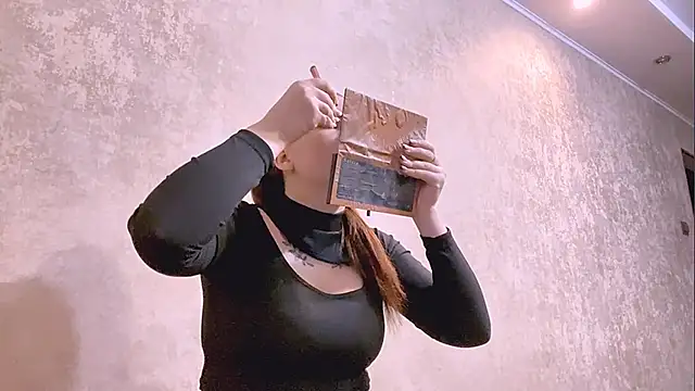 EveCrotts online show from 15, 11, 2025