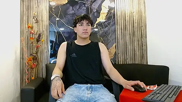 Tommy160920 online show from 18, 11, 2025