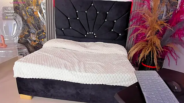 Adaya lys online show from 18, 11, 2025