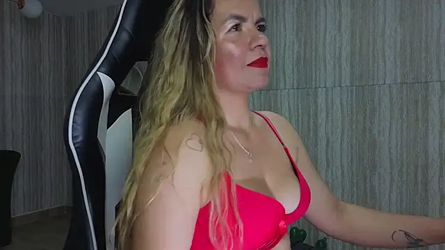 paula lorens t1  online show from 15, 11, 2025