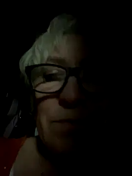 Snapshot of EvaaaSky chatting on 13, 11, 2025 EvaaaSky online show from 13, 11, 2025