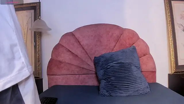 Rose Ethan online show from 26, 11, 2025