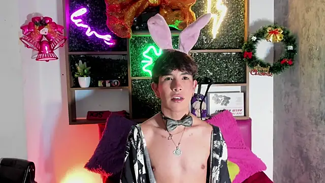 Angeldust19 online show from 4, 12, 2025