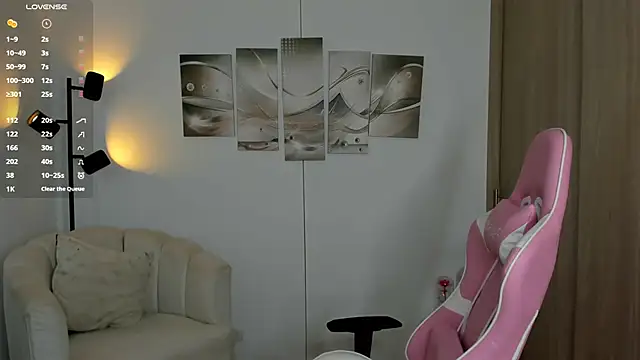 haileyflorez  online show from 21, 5, 2026