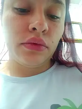 Snapshot of swetttmomy chatting on 20, 11, 2025 swetttmomy online show from 20, 11, 2025