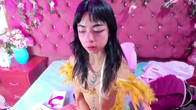  Ivy Luna online show from 8, 3, 2026