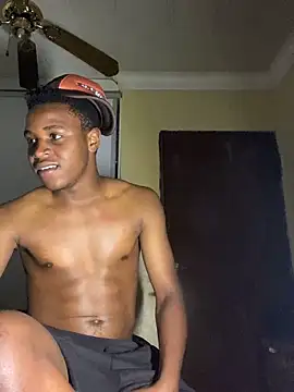 Snapshot of TriggaStar chatting on 16, 11, 2025 TriggaStar online show from 16, 11, 2025