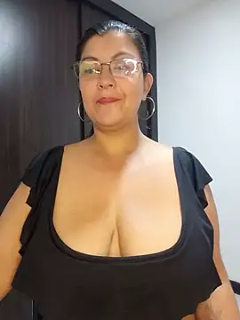 CelesteAlvarez1989 online show from 4, 8, 2026