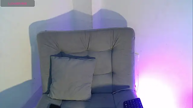 Isabella Hillss online show from 20, 12, 2025