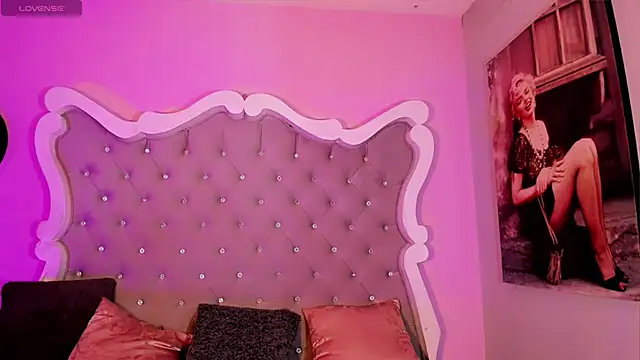 LeslieAmor1 online show from 23, 11, 2025