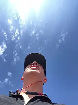 Snapshot of algila08 chatting on 8, 3, 2026 algila08 online show from 8, 3, 2026