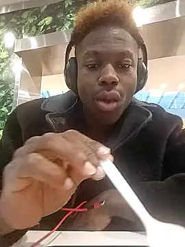 Wizinoir online show from 15, 11, 2025