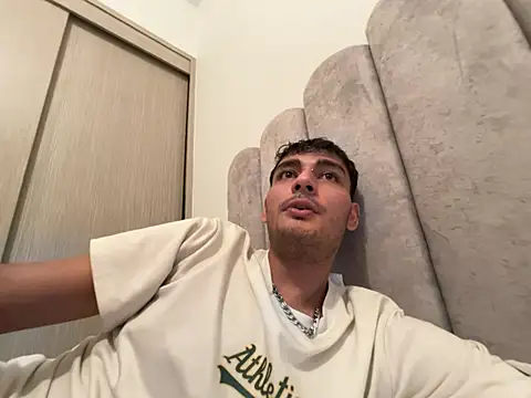 Brunicci online show from 4, 3, 2026