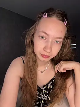 Snapshot of Holy_Poly chatting on 6, 2, 2026 Holy Poly online show from 6, 2, 2026