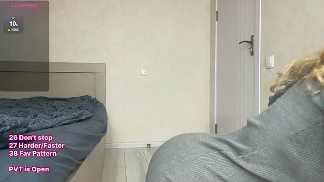 Snapshot of Play_Me_Softly chatting on 8, 2, 2026 Play Me Softly online show from 8, 2, 2026