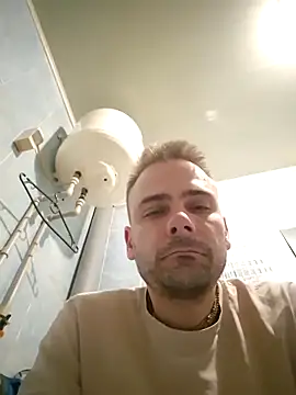 Gregorywhitelegs online show from 13, 4, 2026