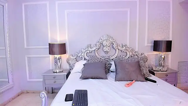 Snapshot of IvannaClaire chatting on 29, 11, 2025 IvannaClaire online show from 29, 11, 2025