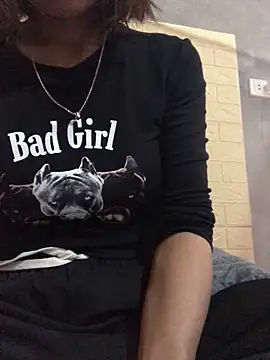 Trangbabylove online show from 9, 6, 2026