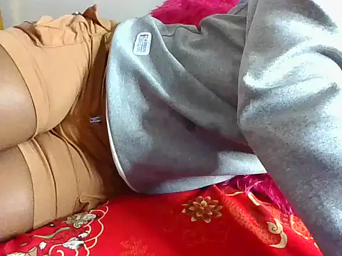 Snapshot of Naughtybadgal chatting on 17, 11, 2025 Naughtybadgal online show from 17, 11, 2025