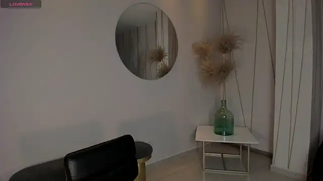 Snapshot of ZaraKafruni chatting on 10, 7, 2026 ZaraKafruni online show from 10, 7, 2026