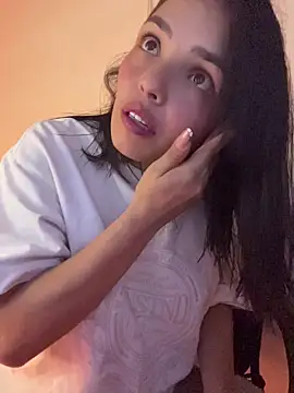 Snapshot of LaraDanverss chatting on 15, 7, 2026 LaraDanverss online show from 15, 7, 2026
