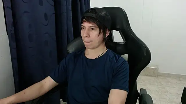 Daniell Young online show from 18, 11, 2025