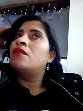 Snapshot of CarolinaNavas33 chatting on 29, 11, 2025 CarolinaNavas33 online show from 29, 11, 2025