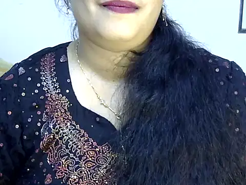 Snapshot of Muskan_Jha chatting on 7, 7, 2026 Muskan Jha online show from 7, 7, 2026