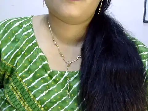 Snapshot of Muskan_Jha chatting on 20, 7, 2026 Muskan Jha online show from 20, 7, 2026