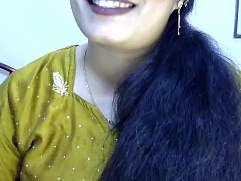 Snapshot of Muskan_Jha chatting on 24, 7, 2026 Muskan Jha online show from 24, 7, 2026