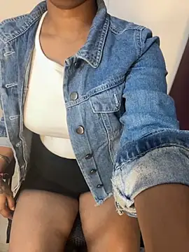 Snapshot of Lilly_islive chatting on 18, 11, 2025 Lilly islive online show from 18, 11, 2025