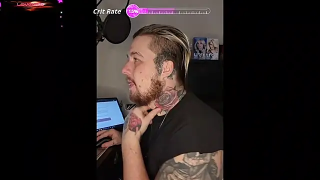 Snapshot of ThatAltGuy chatting on 19, 11, 2025 ThatAltGuy online show from 19, 11, 2025