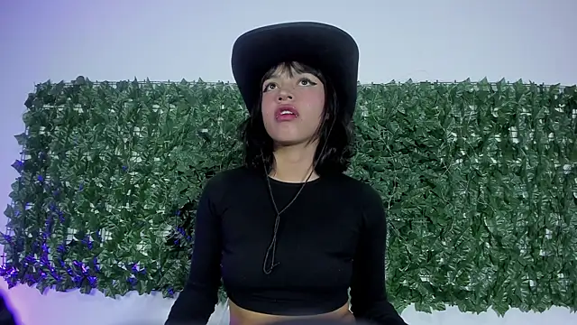 LiilithStonne online show from 12, 1, 2026