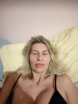 NaughtyClaudia  online show from 15, 12, 2025