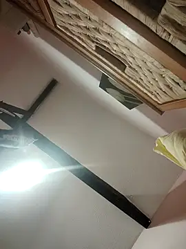 NaughtyClaudia  online show from 16, 12, 2025