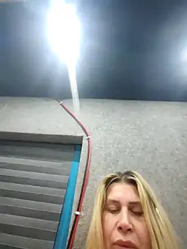 NaughtyClaudia  online show from 10, 1, 2026